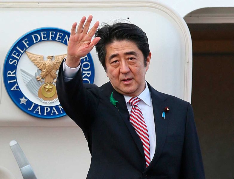 Abe asumió el cargo por primera vez en 2006 como el primer ministro más joven de Japón desde la Segunda Guerra Mundial. Foto: La Razón