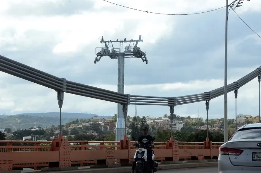 Estacion-del-Teleferico-ubicada-en-la-avenida-Presidente-Antonio-Guzman-con-avenida-Circunvalacion