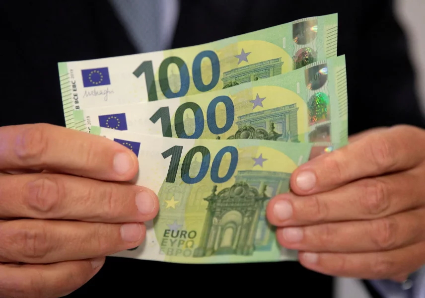 El euro alcanzó su nivel más bajo en 20 años. Foto: HCH