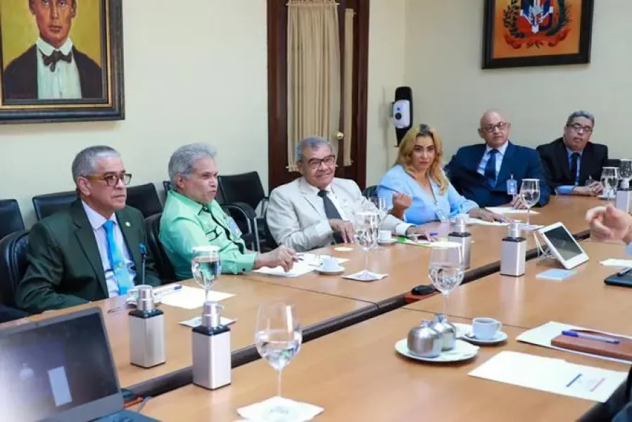 gobierno-y-colegio-medico-extienden-tregua-y-continuaran-dialogo