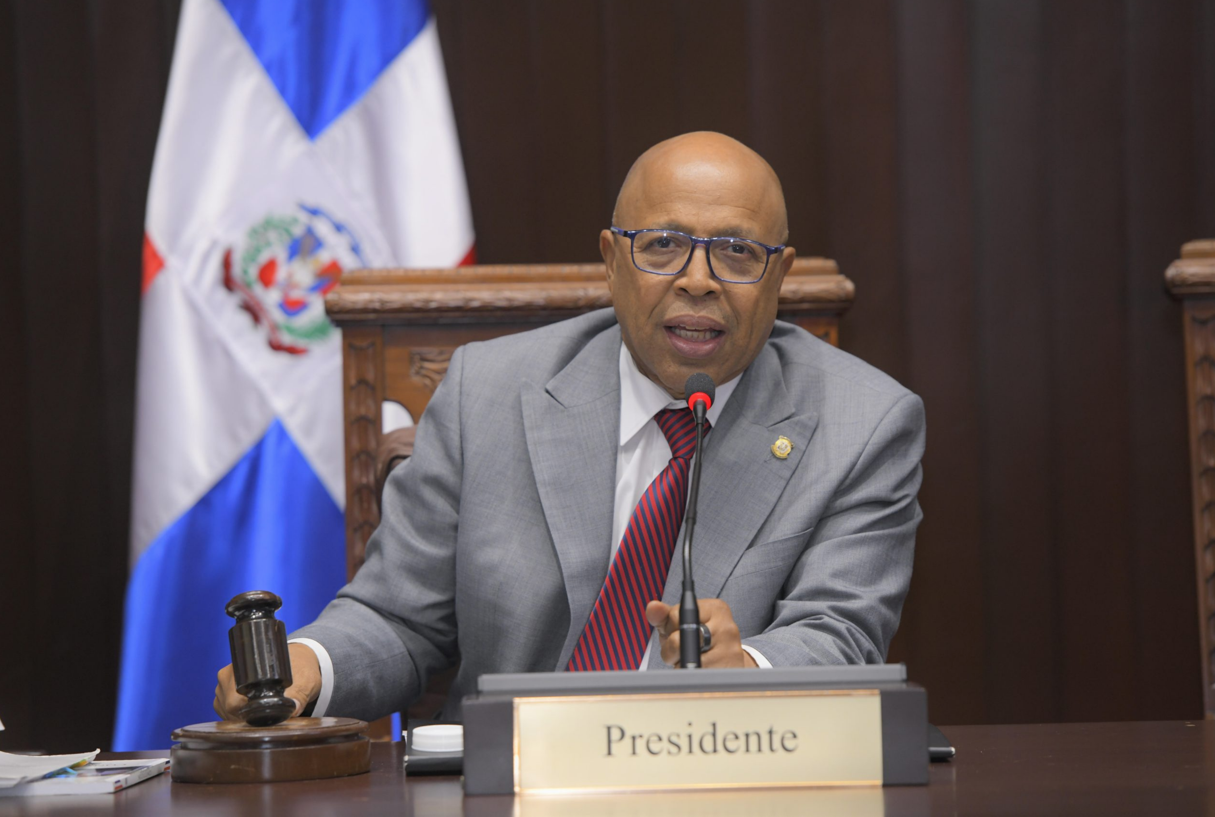 Aplazan para este sábado sesión para concluir revisión del Código Penal