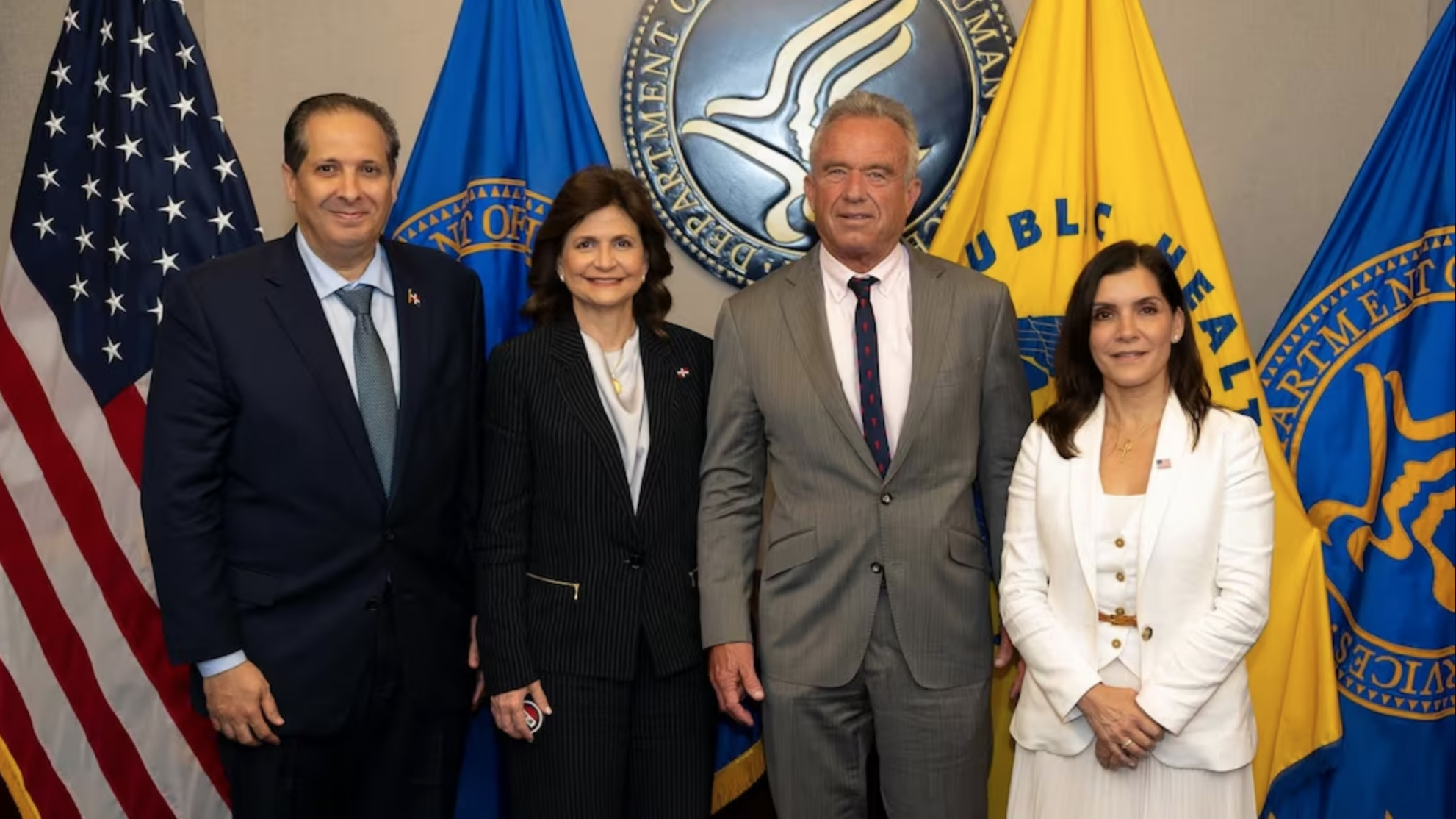 Gabinete de Salud dominicano se reunió con el secretario de salud de Estados Unidos para ampliar la colaboración