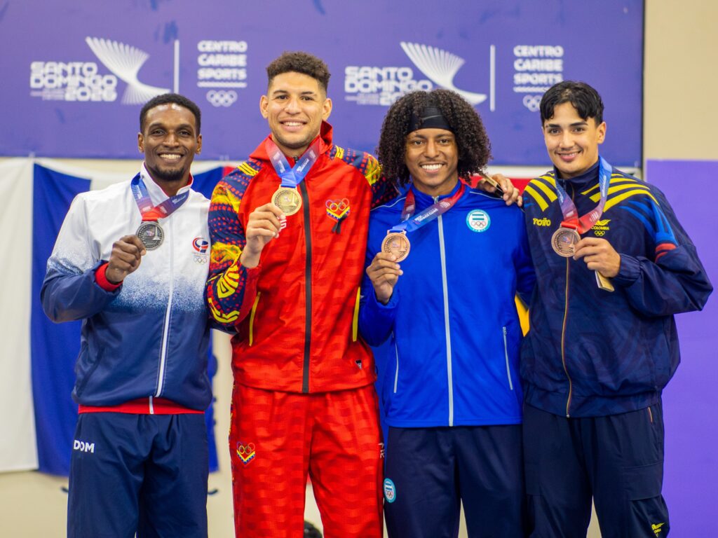 El Venezolano Luis Álvarez conquista oro en Taekwondo; dominicano se queda con medalla de plata