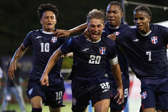 El capitán dominicano de equipo de futbol Lucas Bretón sentencia a Guatemala y marcó un golazo que le dio victoria a dominicana