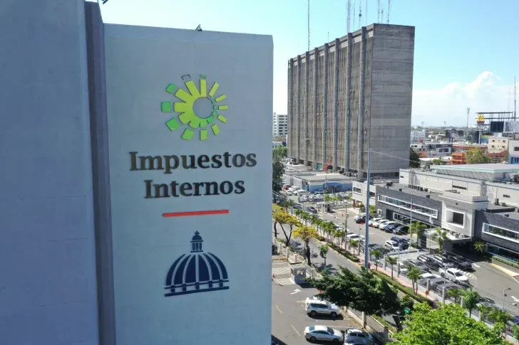 DGII sube el costo del marbete: conductores pagarán hasta RD$1,000 adicionales
