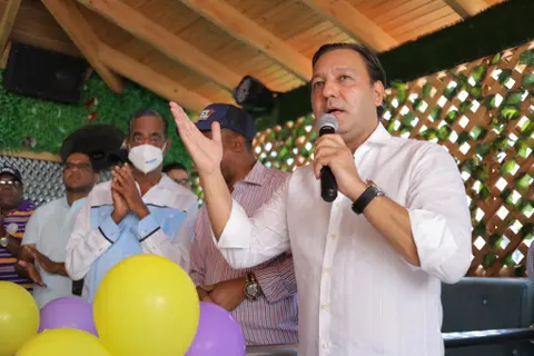 El alcalde de Santiago dijo hay que fortalecer al PLD. Foto: El Día