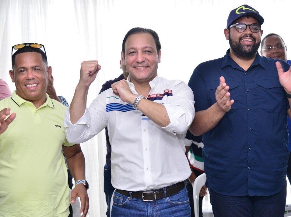 Abel Martínez recibió apoyo en San Cristóbal