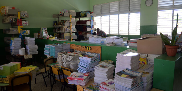 Los libros llegaron con tiempo este año. Foto: El Caribe