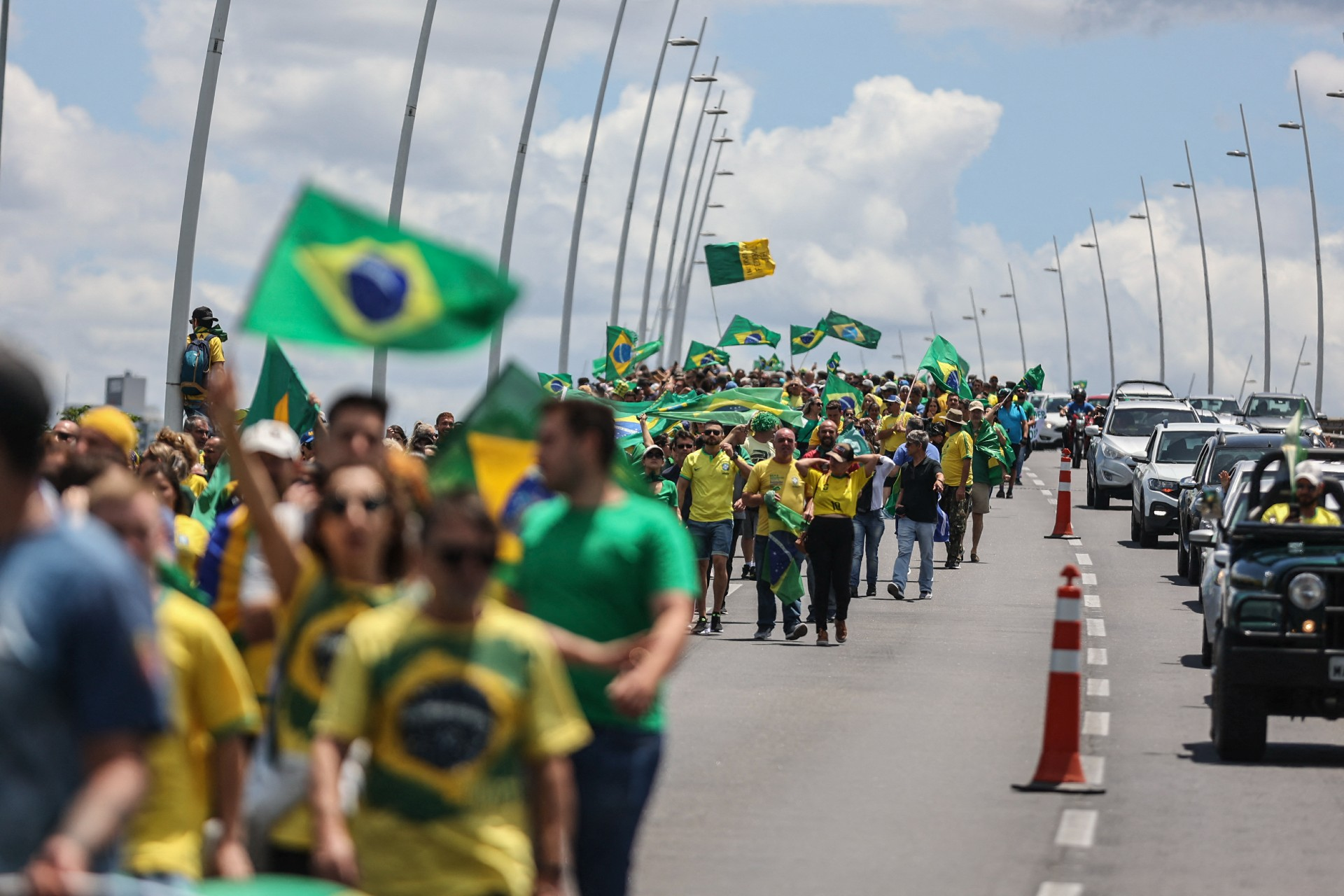 bolsoanro-brasil-protestas