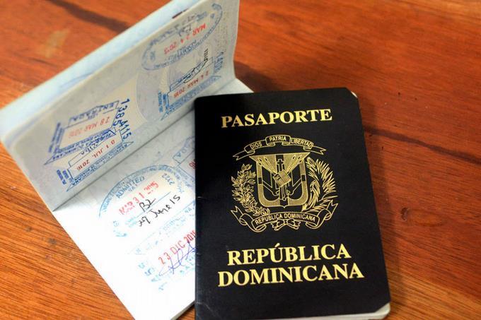 oficina-de-pasaporte-en-santiago-trabaja-hasta-los-sabados-para-hacer-entrega-de-libretas-a-tiempo